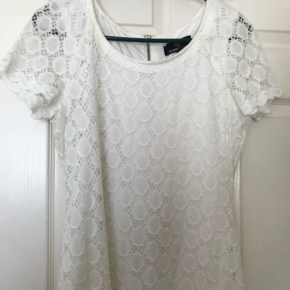 WHITE FLORAL LACE GOWN
